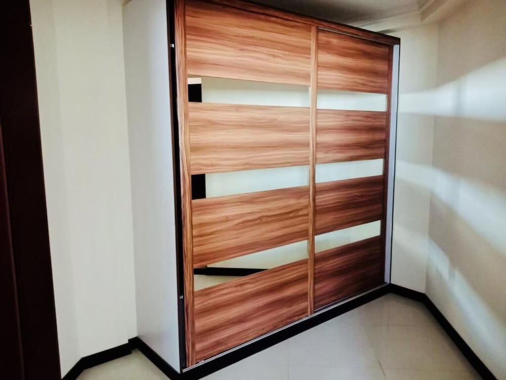 Marina Tower Juffair 24/40
