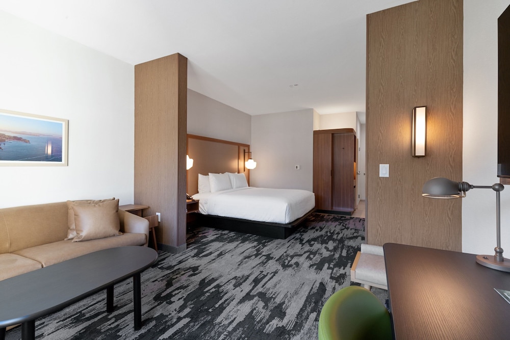 Fairfield Inn And Suites By Marriott San Francisco Pacifica Ex Holiday Inn Express Hotel Suites 50/50