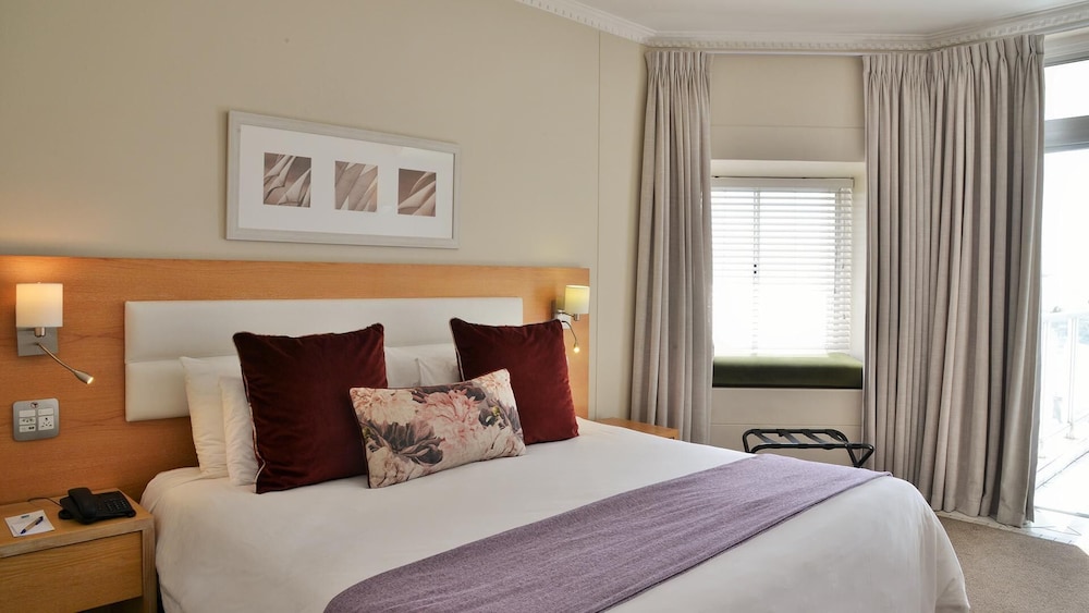 Peninsula All-Suite Hotel by Dream Resorts 11/49