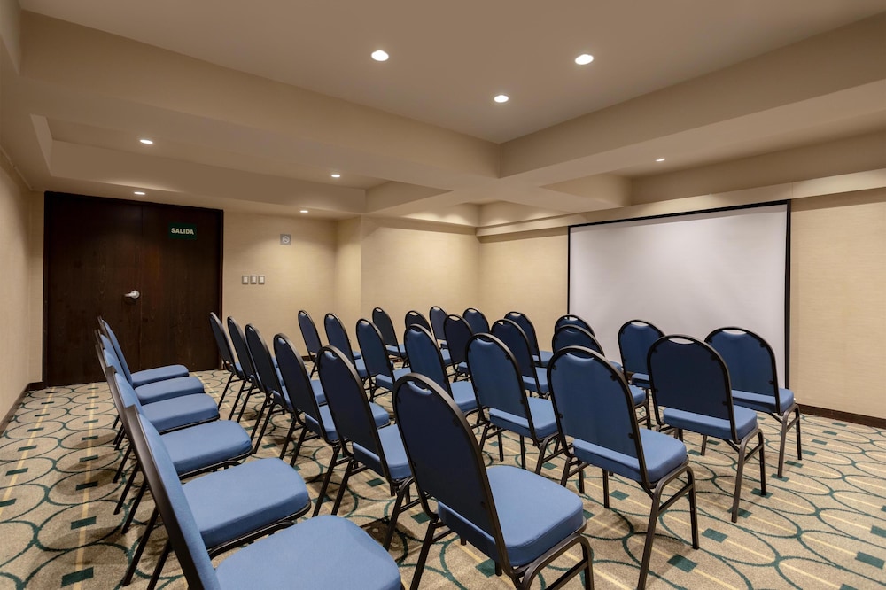 Sonesta Hotel Miraflores 49/57