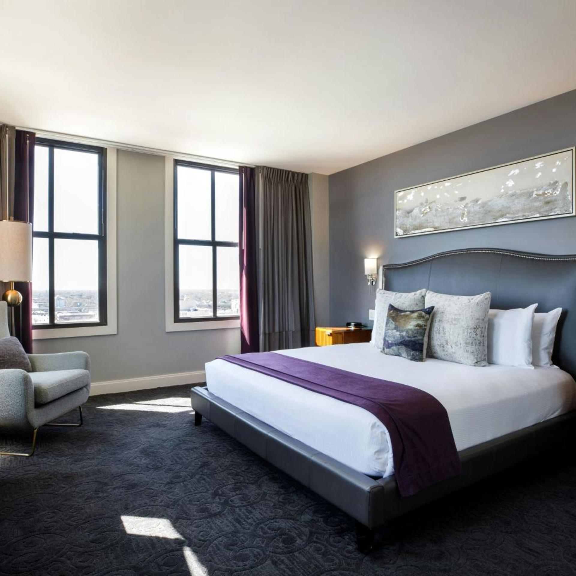 Ambassador, Suite, City View