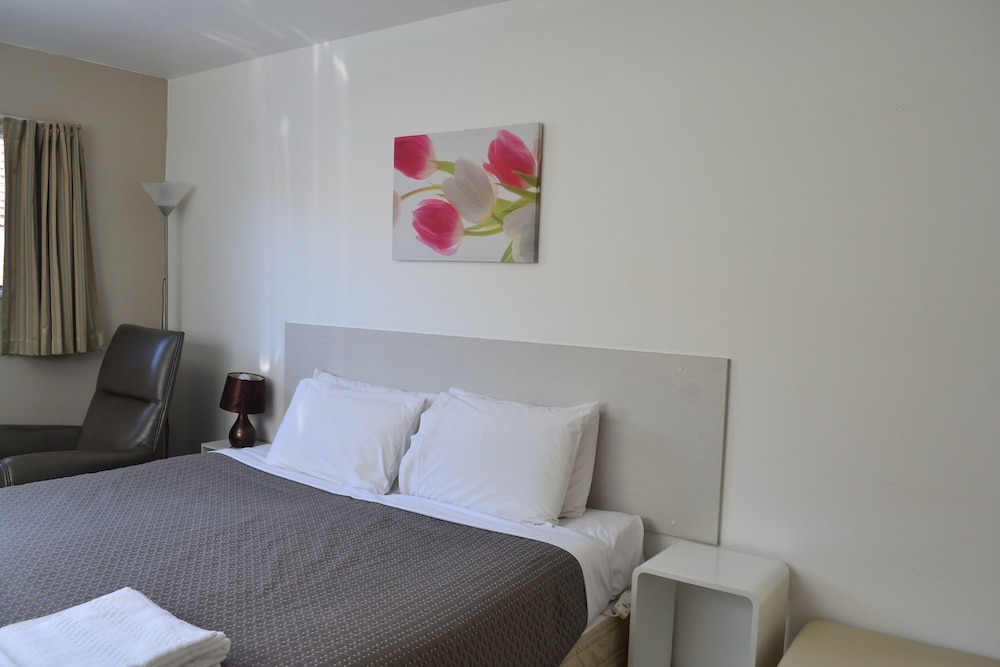 2 BEDROOMS, ECONOMY, APARTMENT