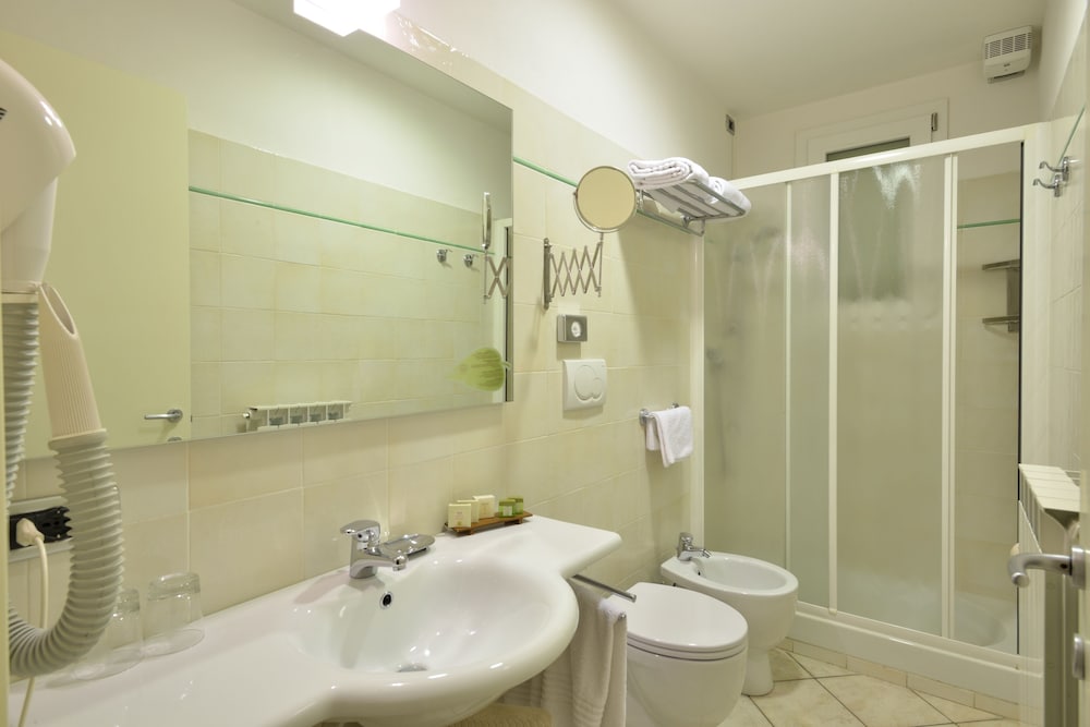 Hotel Liliana Diano Marina 47/50