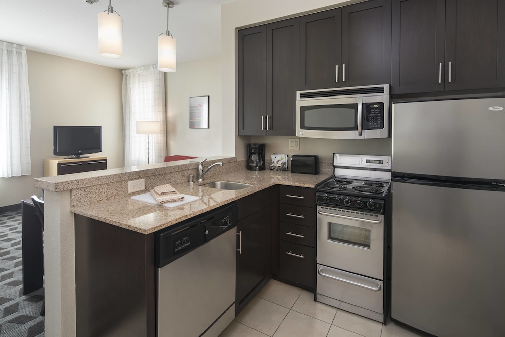 TownePlace Suites by Marriott San Diego Carlsbad / Vista 20/24