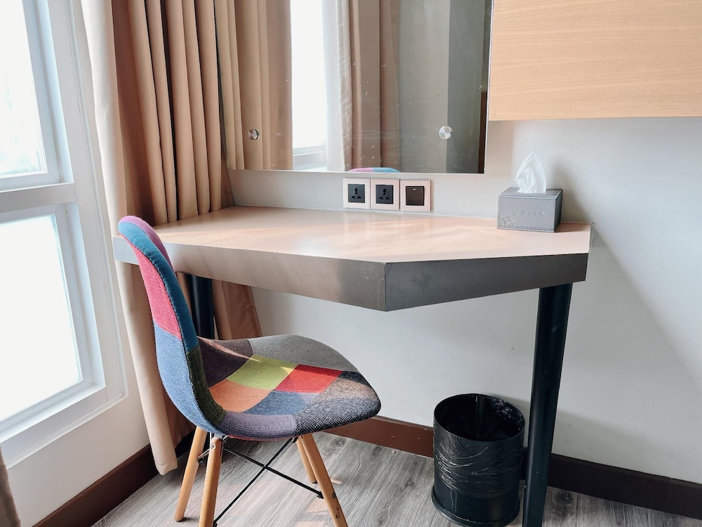 Verse Luxe Hotel Wahid Hasyim 43/50
