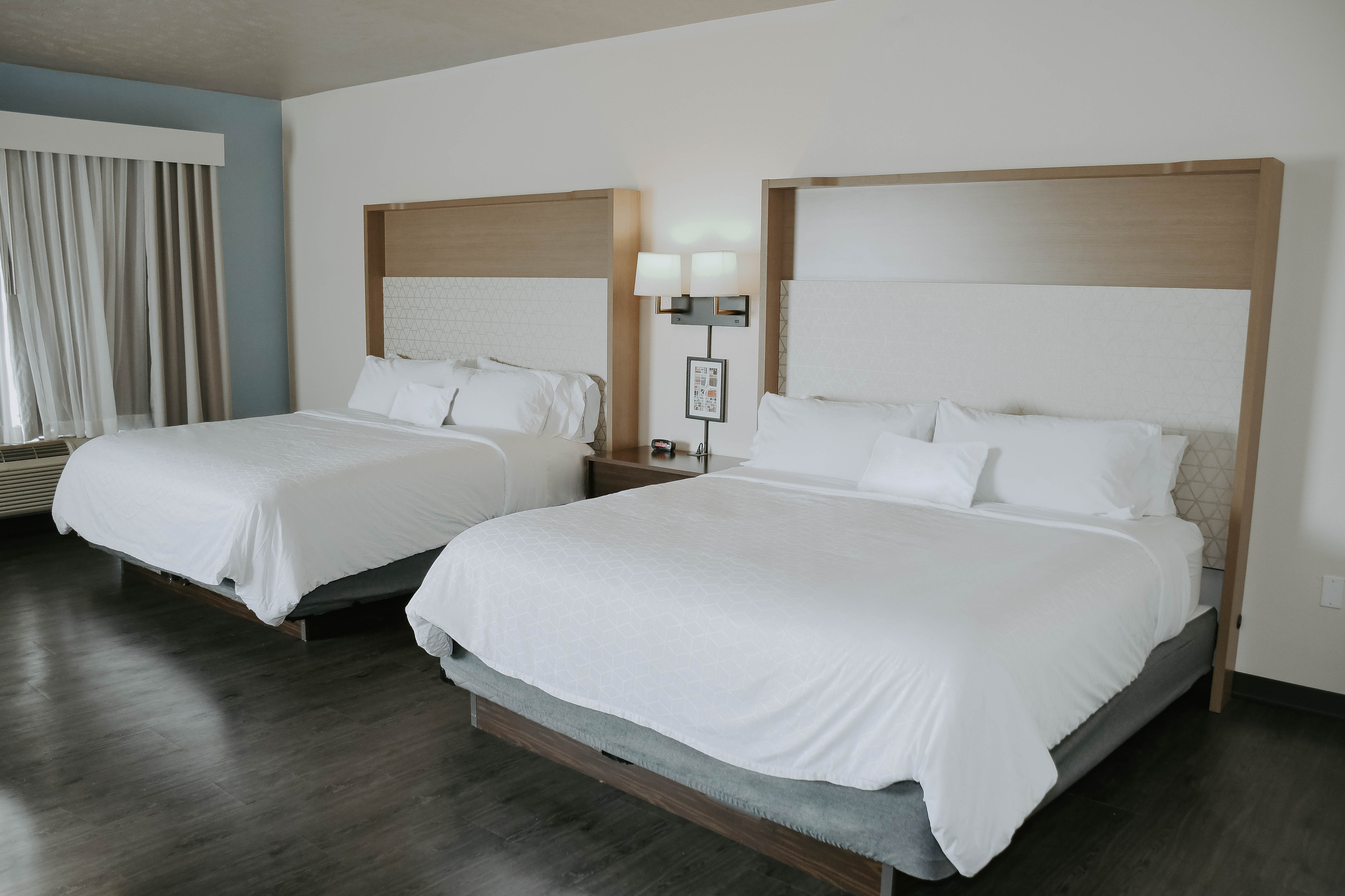 Holiday Inn Omaha Downtown-Airport 26/77