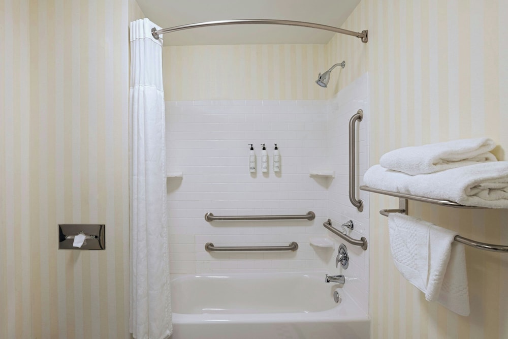 Fairfield Inn and Suites Tulsa South Medical District 47/47
