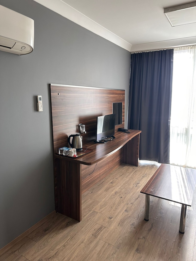 SKYPORT ISTANBUL HOTEL 48/52