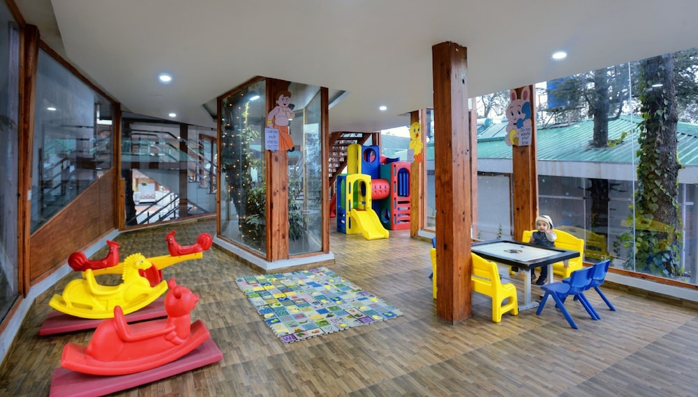 CHAIL VILLAS HOTEL 39/50