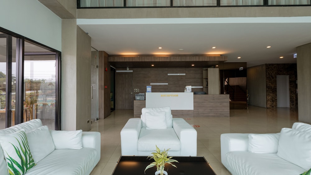 B2 Bangna Premier Hotel 9/43