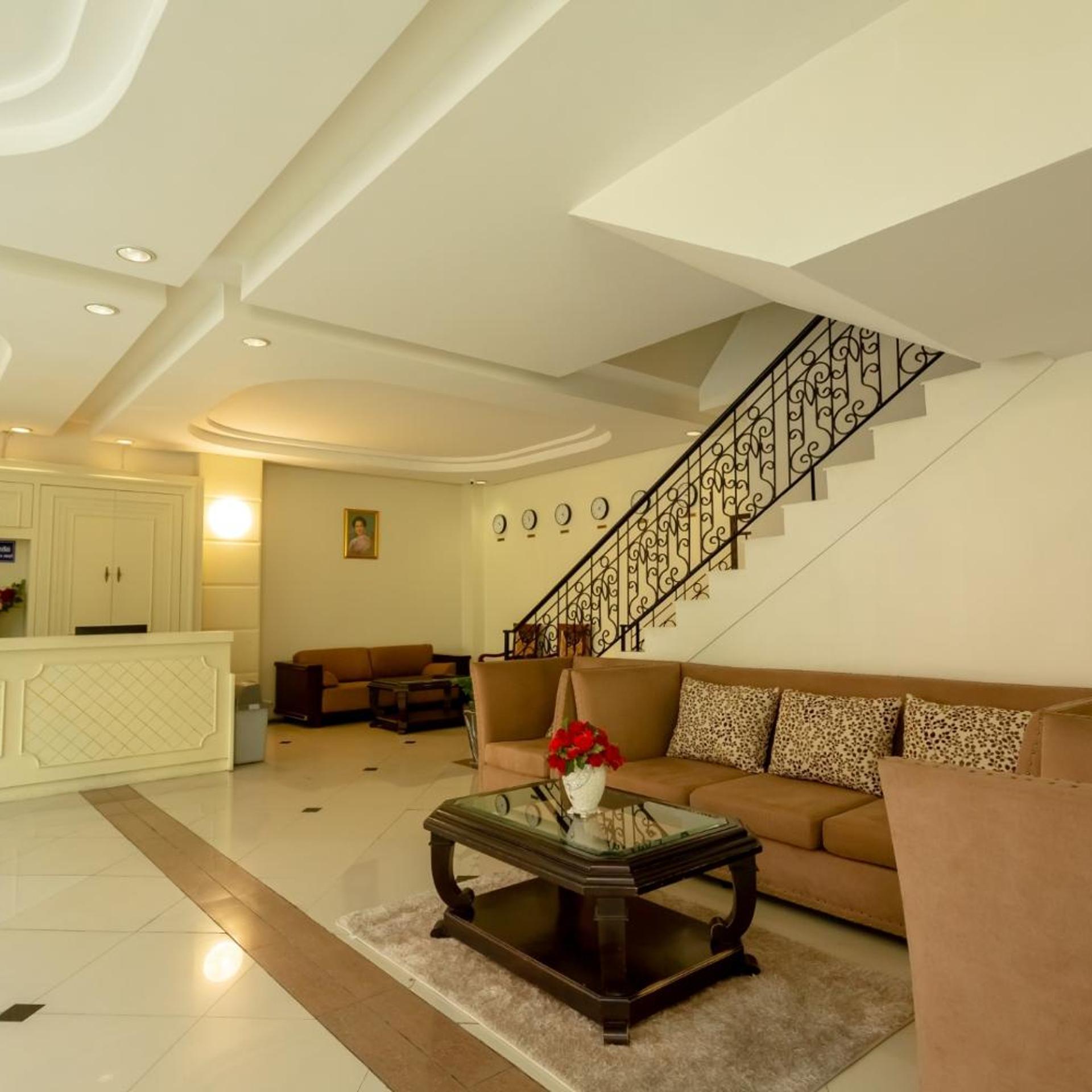 Ivory Palace Hotel 30/50