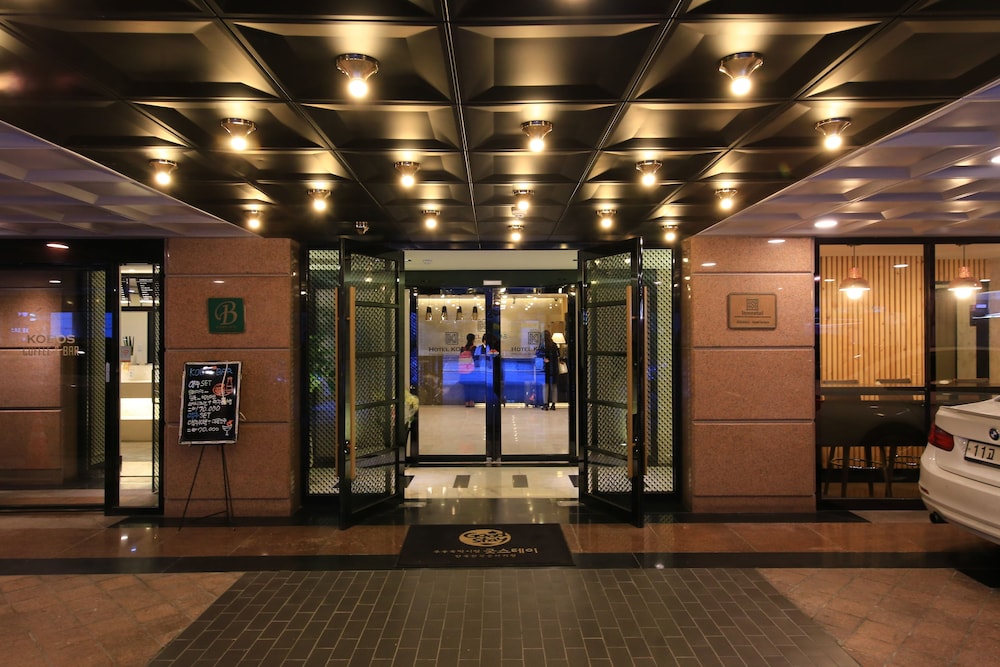 Hotel Kobos 11/57