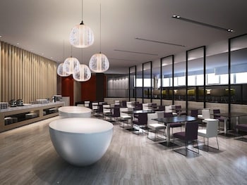 Holiday Inn Express Yangzhou City Center 50/71
