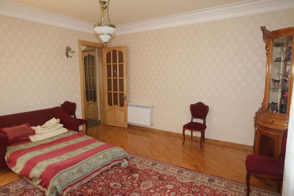 Guest House Caucasus 6/48