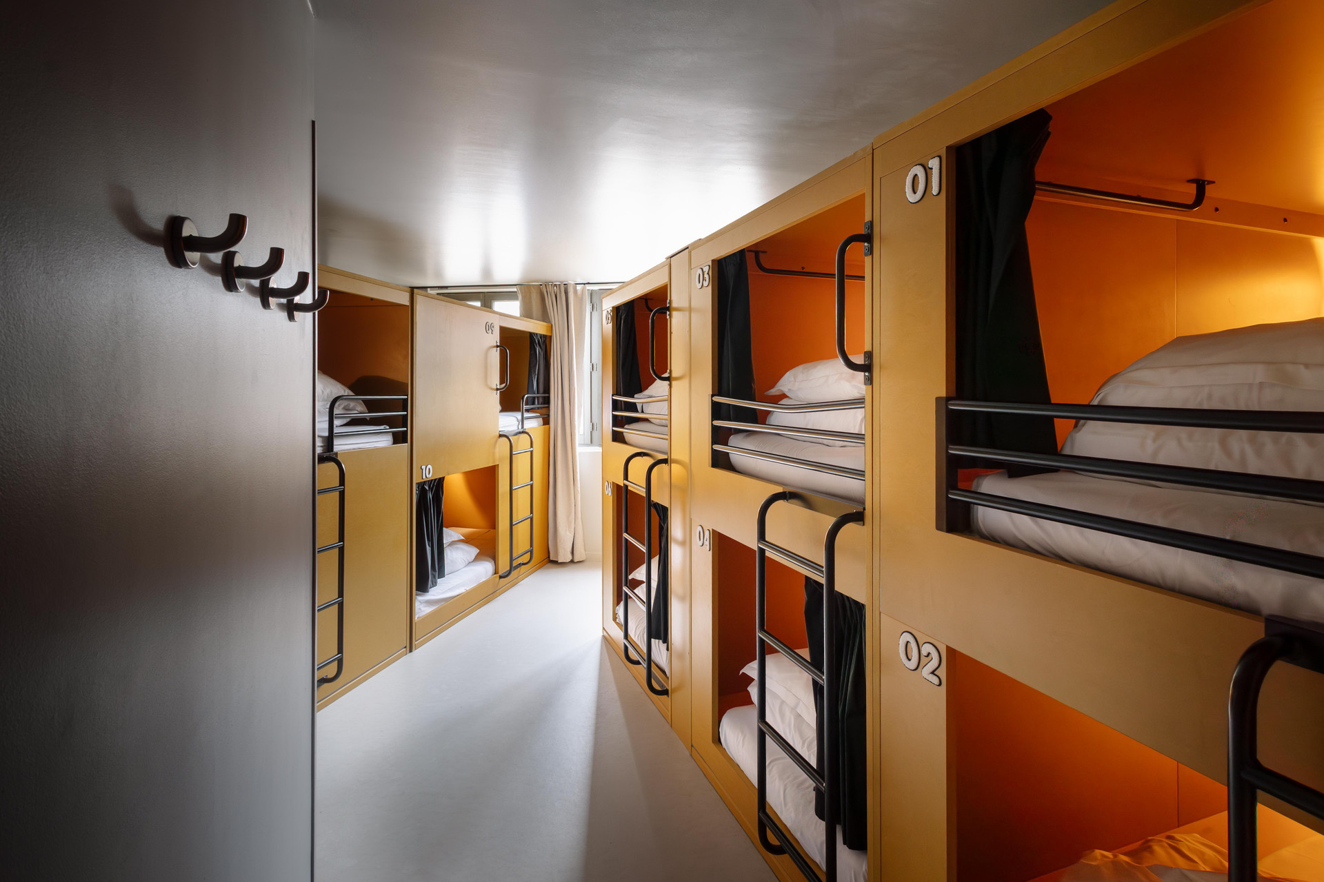 Room of 8 beds with private bathroom