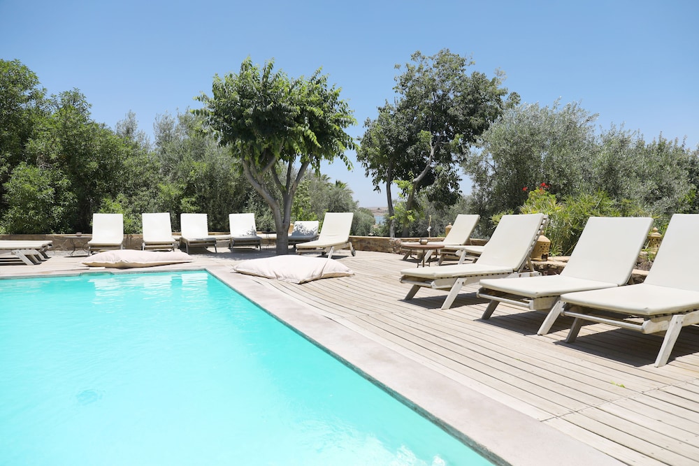 Le Petit Hotel du Flouka 22/50