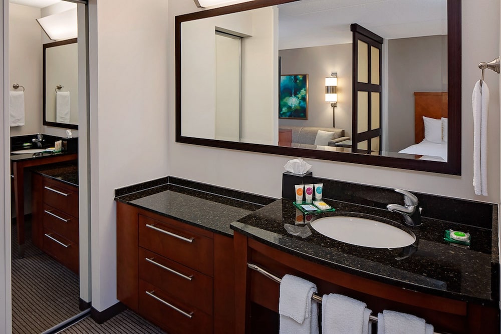 Hyatt Place Pittsburgh-North Shore 40/41