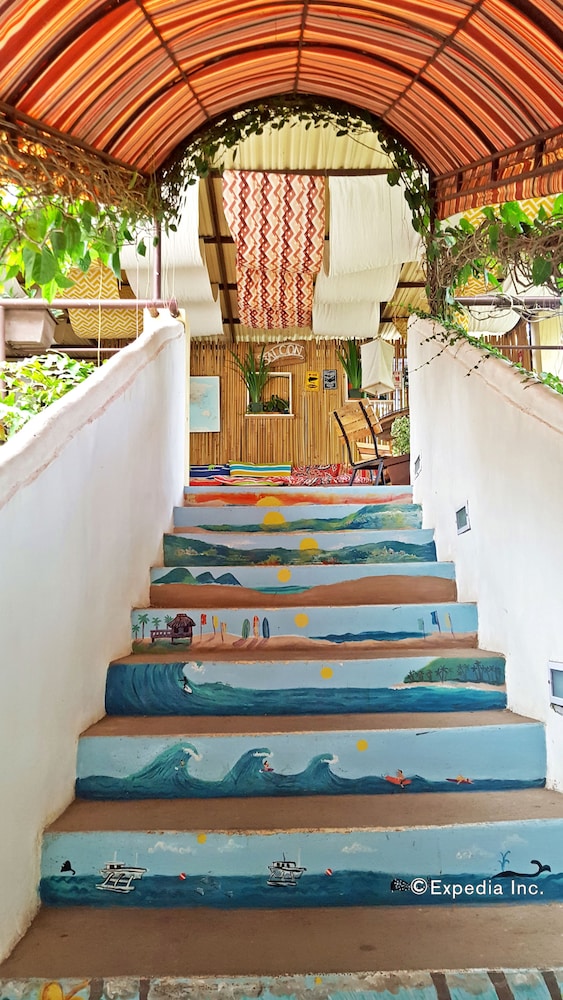 Gabby Apos S Bed And Breakfast 1/50