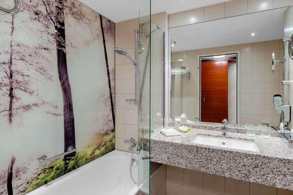 Courtyard by Marriott Zurich North 9/59