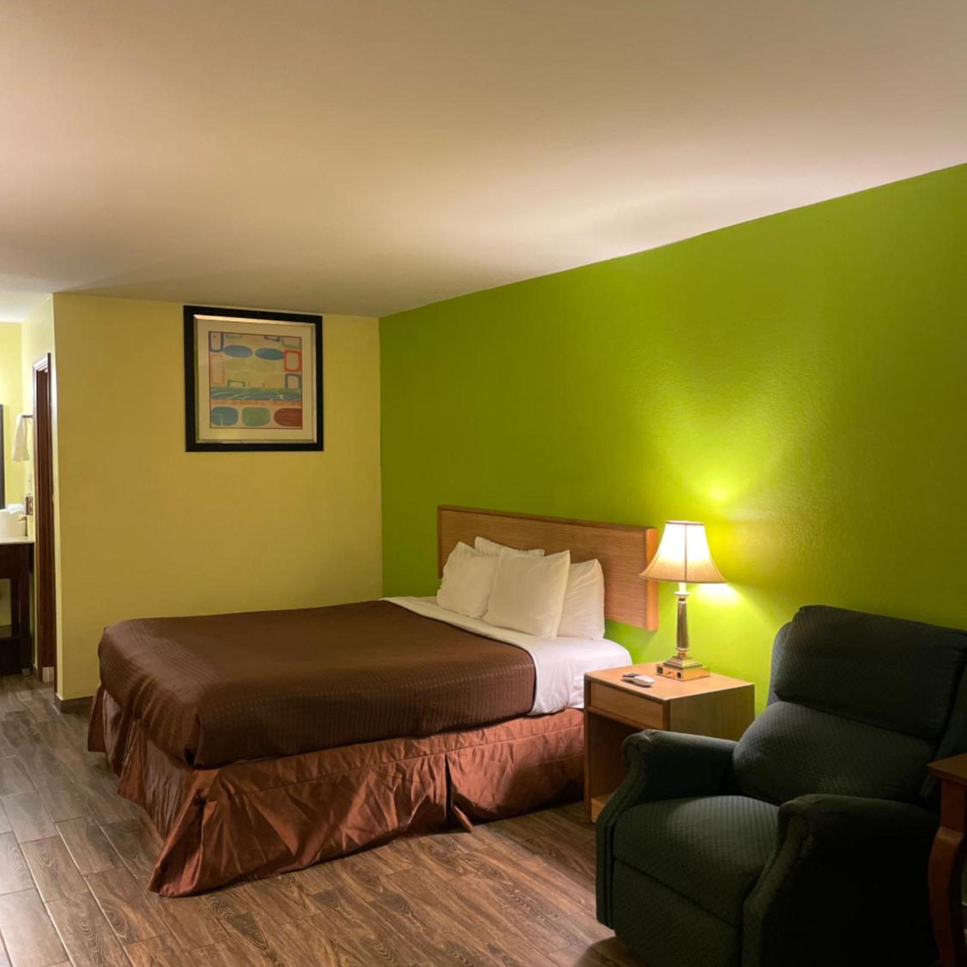 Linder Motor Lodge 6/21