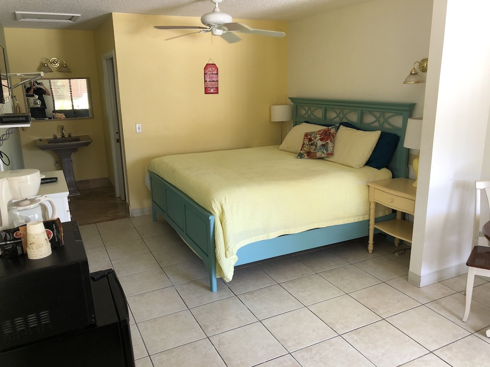 My Sarasota Getaway 7/44