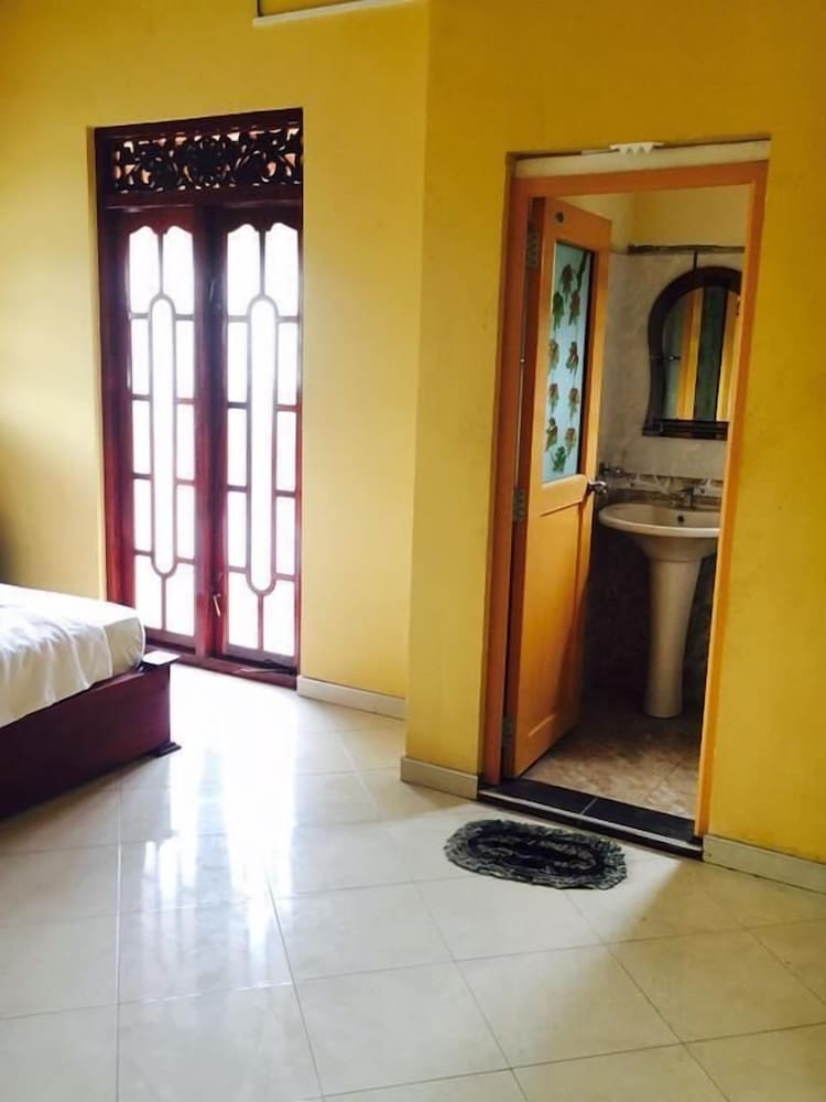 Eliyana Guest House photo2