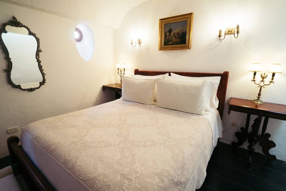 Alfiz Hotel Boutique 11/50