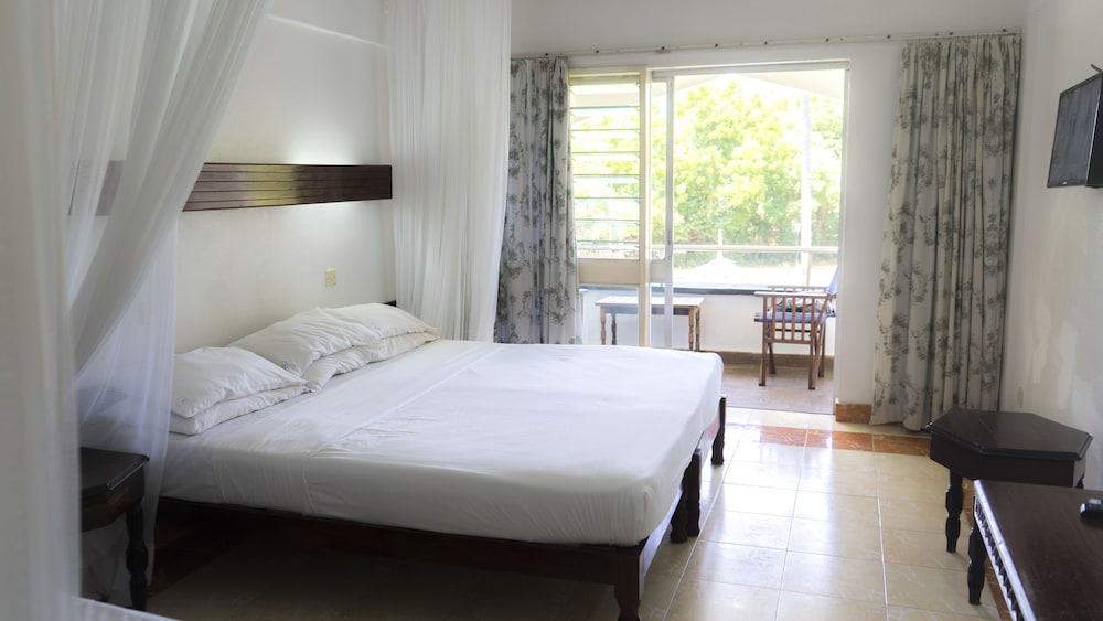 Reef Hotel Mombasa 5/49