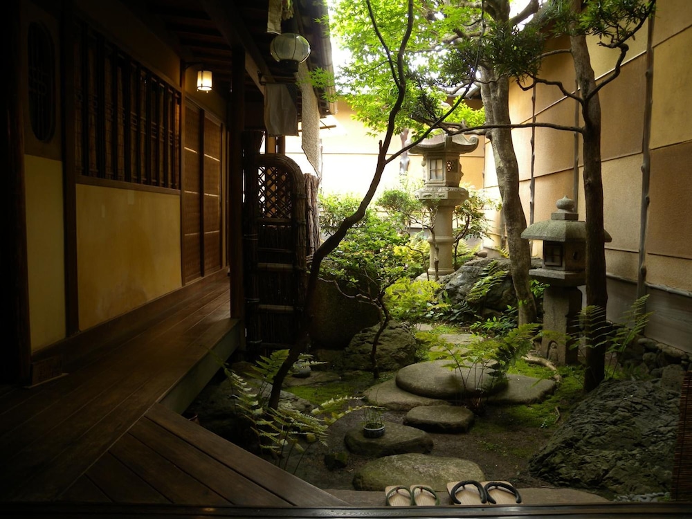 Guesthouse Kingyoya - Hostel 39/42