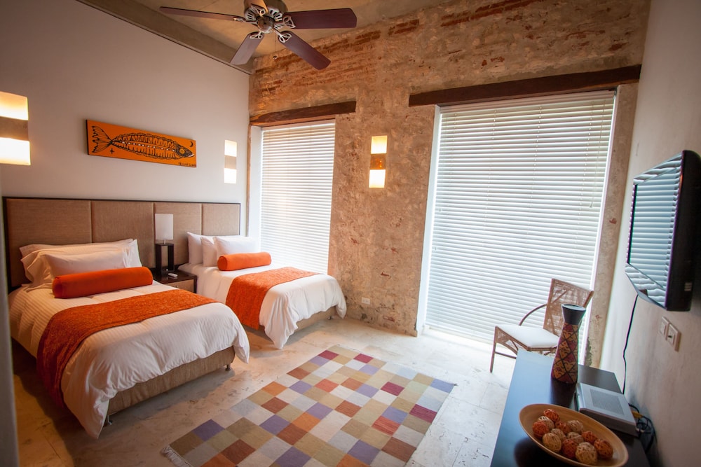 CASA CLAVER LOFT BOUTIQUE HOTEL 34/68