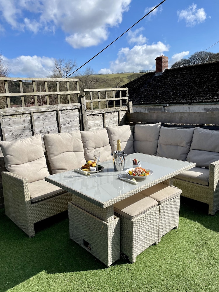 The Royal Oak Inn 35/50