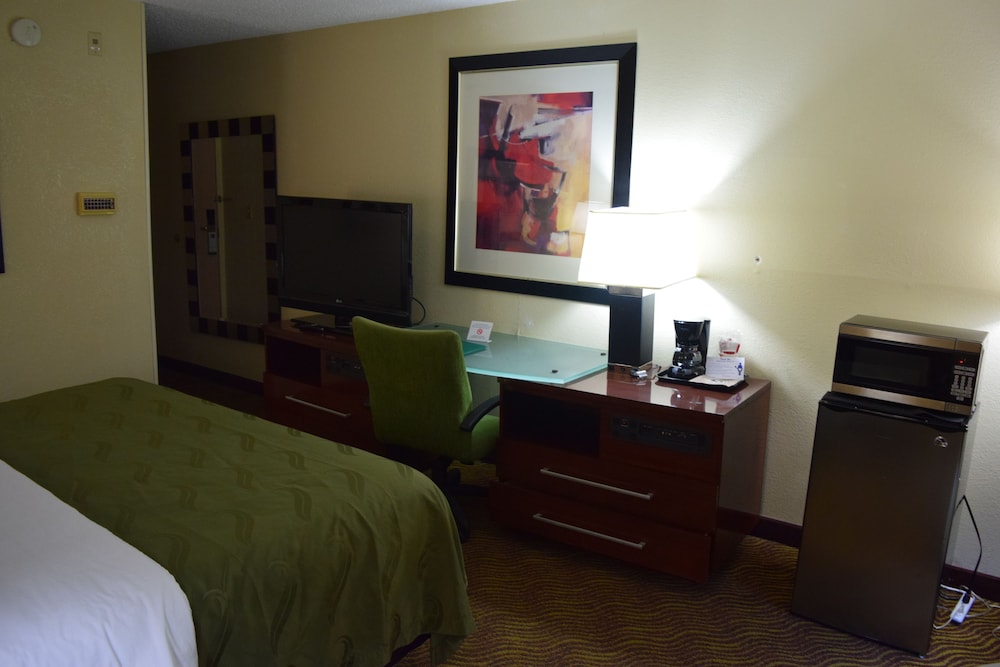 Quality Inn Rocky Mount near Event Center 14/39