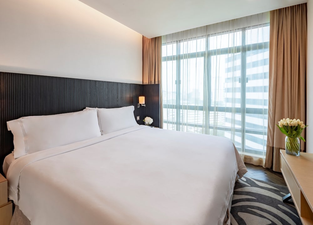 2 BEDROOMS, PREMIER, TWIN BEDS