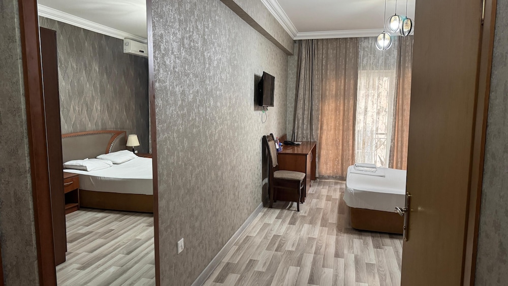 Gallery Lux Hotel 15/30