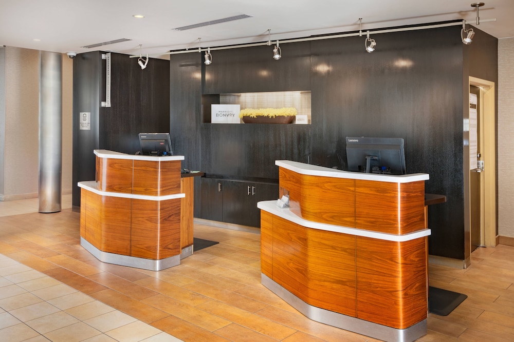 Courtyard By Marriott Santa Ana Orange County 6/53