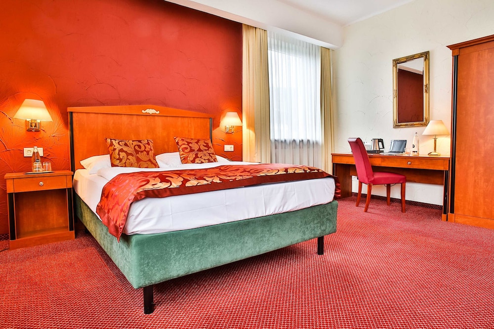 Parkhotel Krone 12/68
