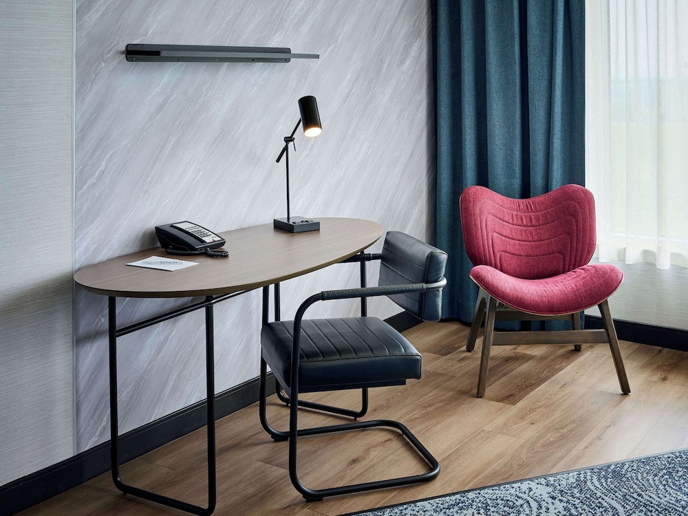 Novotel Toronto Vaughan 45/65