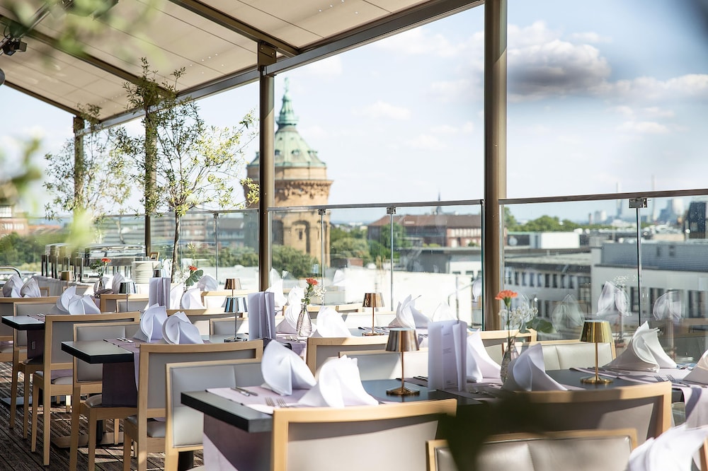 RADISSON BLU HOTEL, MANNHEIM 53/74