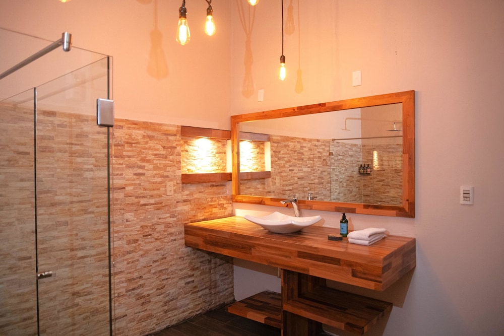 Sereno Art Hotel 52/78