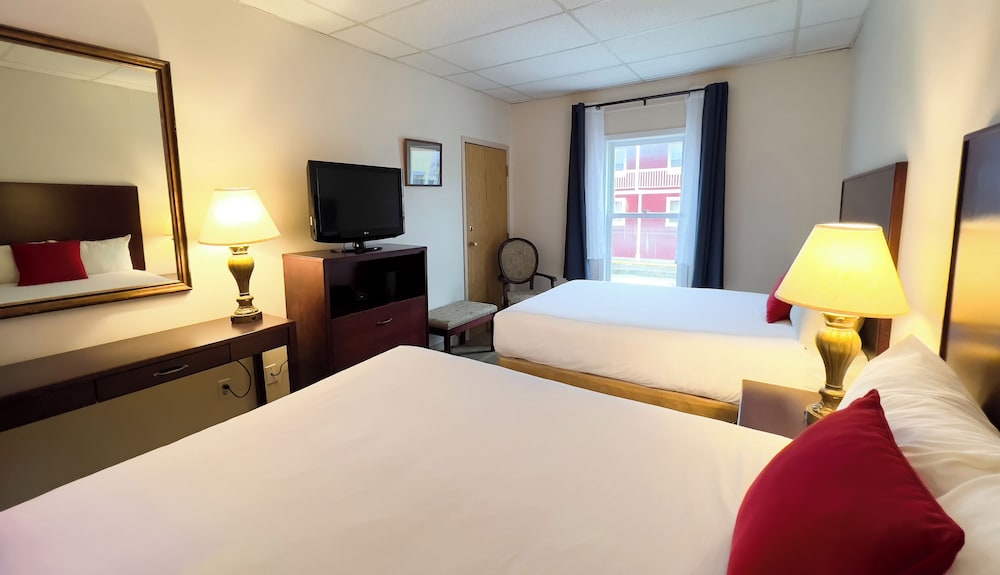 The Downtown, A Coast Hotel 29/58