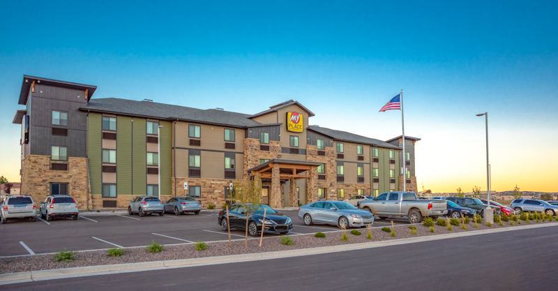 My Place Hotel-East Moline/Quad Cities, IL 12/15
