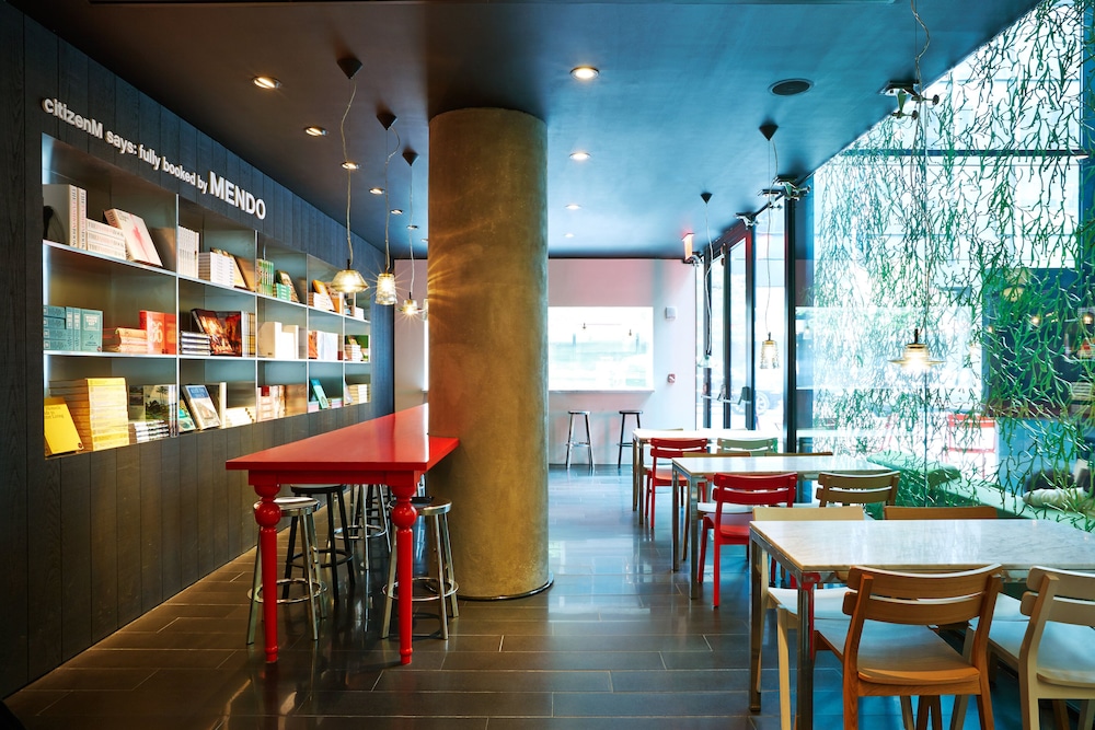 restaurant-cafeteria
