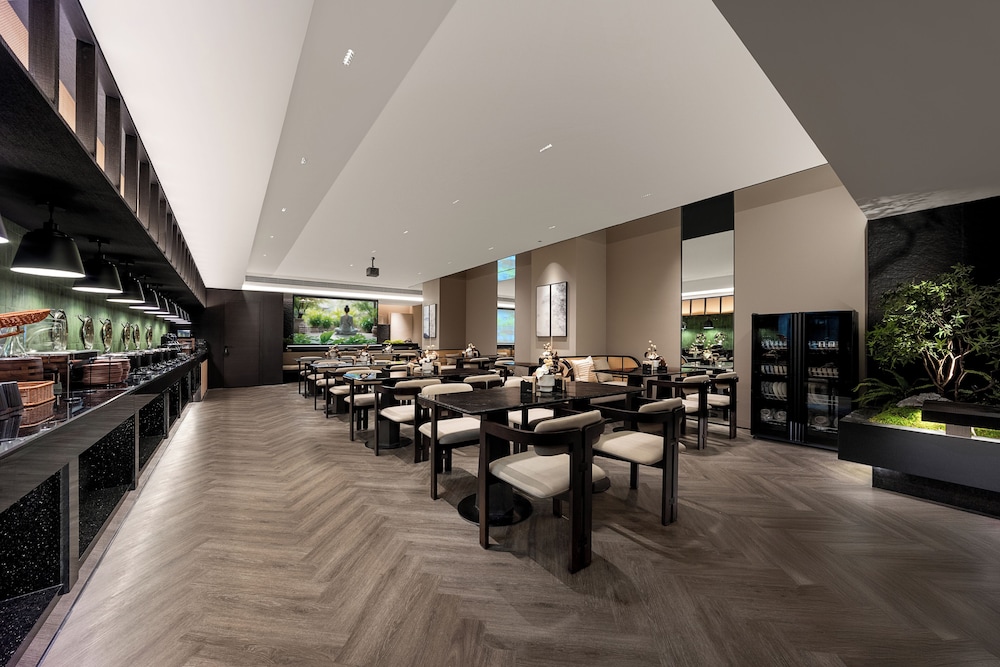 Borrman Hotel (Guangzhou Tianhe Sports Center Linhe West Metro Station) 44/56