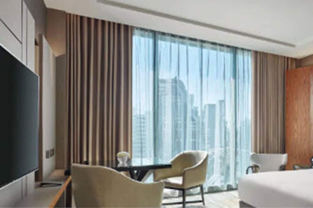 Hyatt Regency Bangkok Sukhumvit 36/76