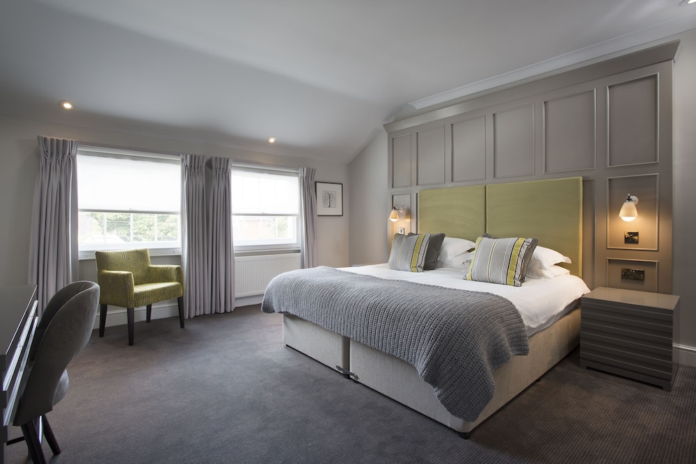 Royal Wells Hotel 14/71