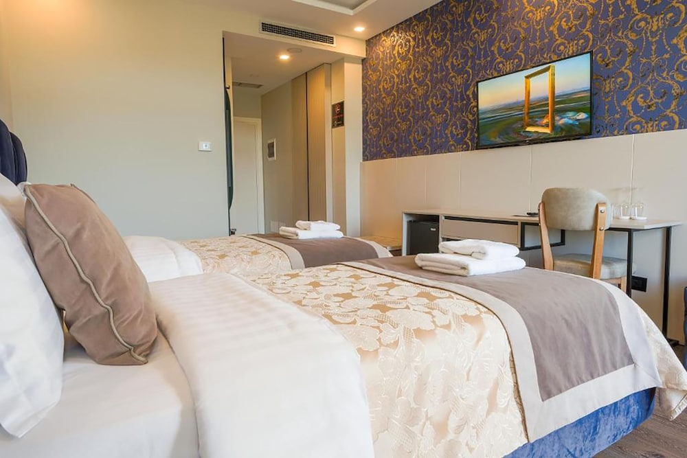 Royal East Resort 26/64