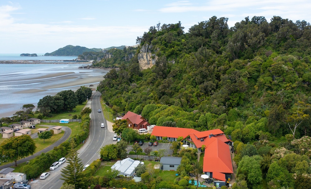 Ratanui Lodge 40/44