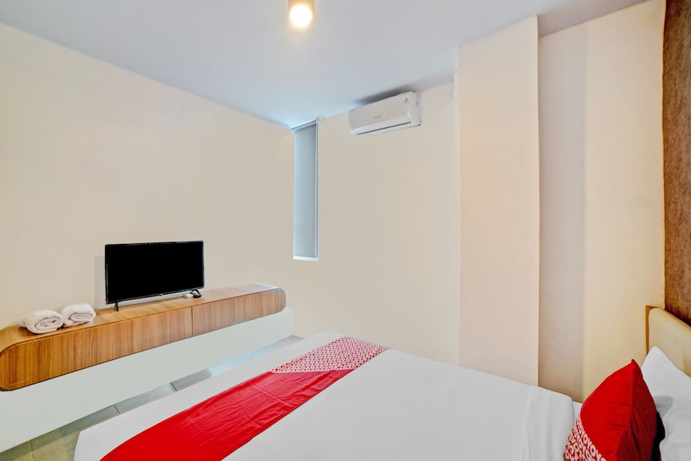 OYO 90559 Gamacity Residence 17/25