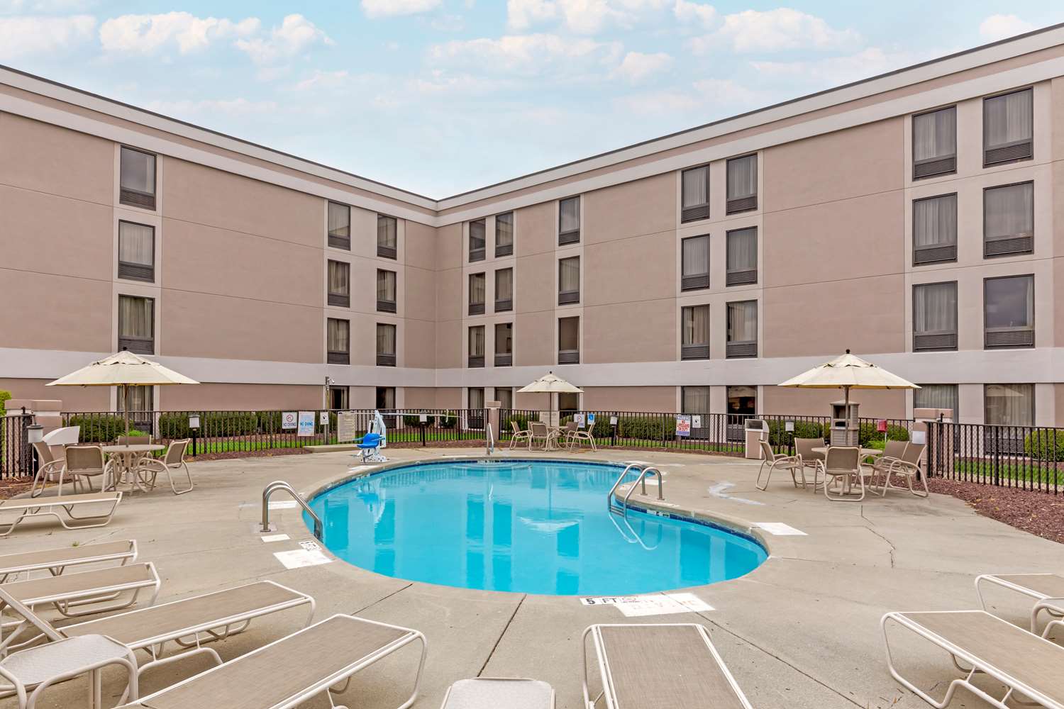 Comfort Inn University Durham Chapel Hill Formerly Comfort Inn University 32/32