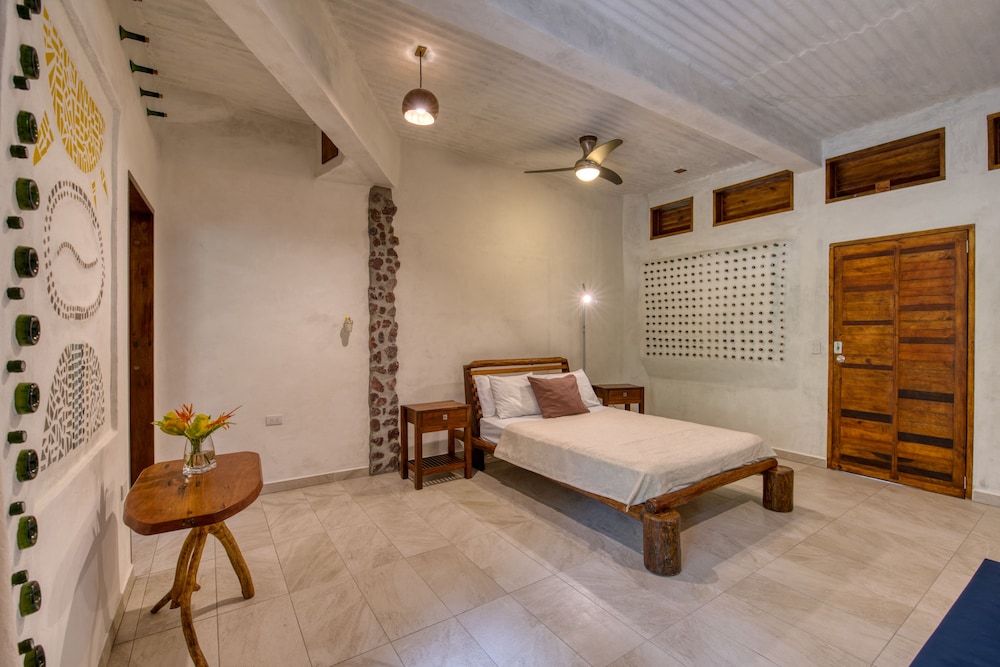 Omega Tours Adventure Company And Eco Jungle Lodge 4/50